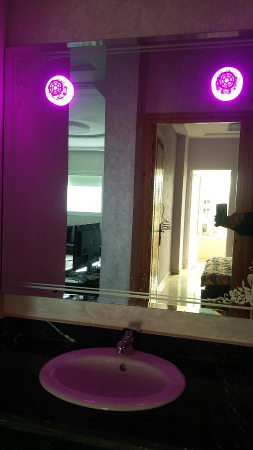 Logement Hotel Et Navette Gratuite เฟส ภายนอก รูปภาพ