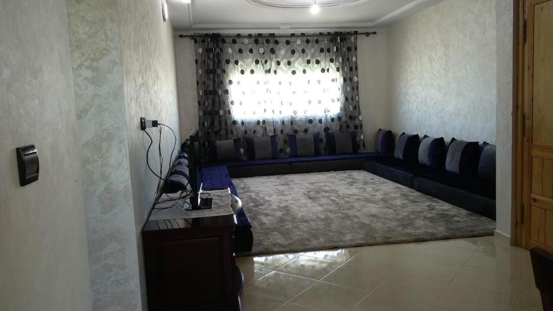 Logement Hotel Et Navette Gratuite เฟส ภายนอก รูปภาพ