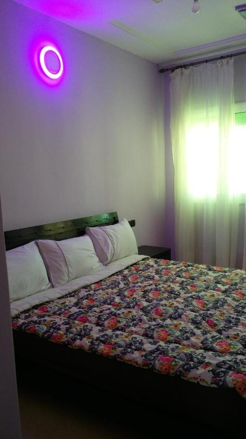 Logement Hotel Et Navette Gratuite เฟส ภายนอก รูปภาพ